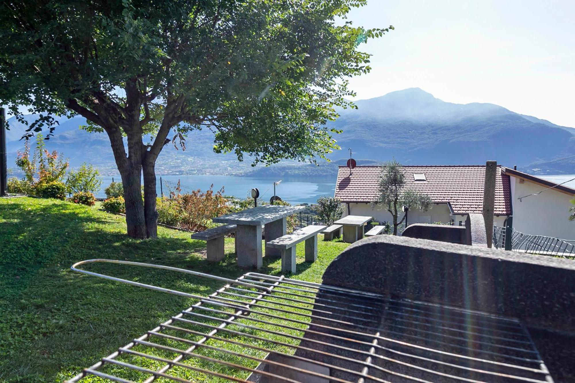 La Collinetta Apartments Vercana Eksteriør bilde