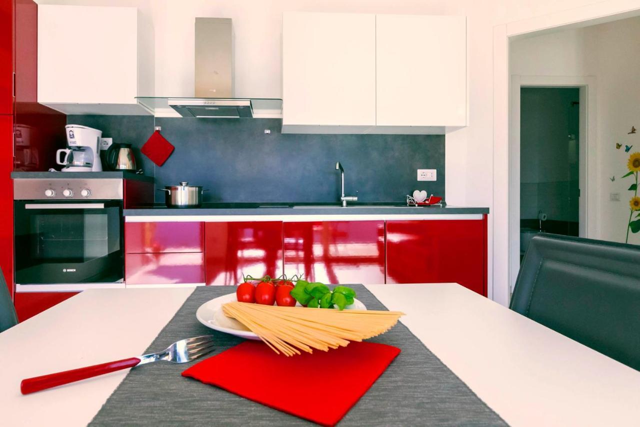 La Collinetta Apartments Vercana Eksteriør bilde