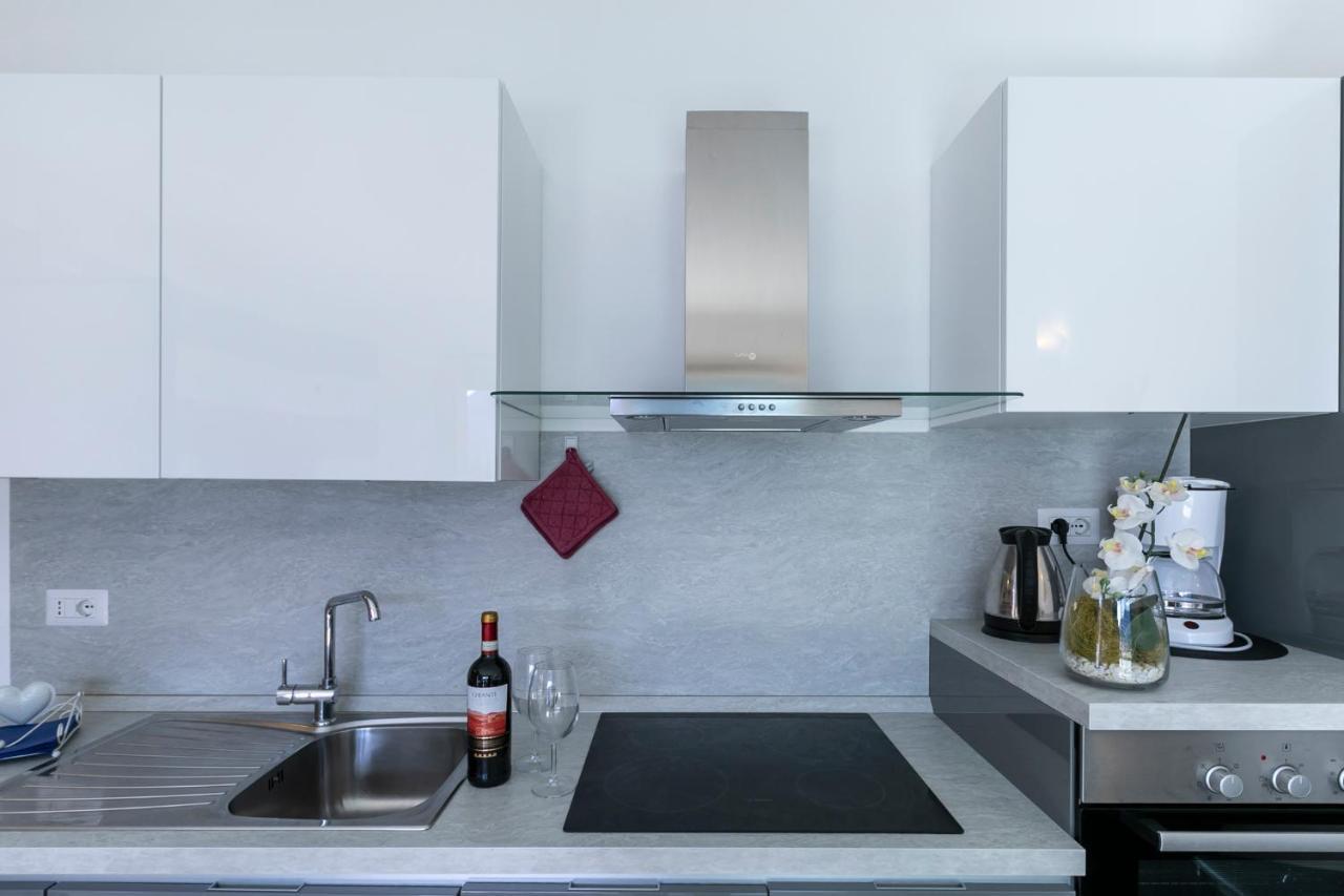 La Collinetta Apartments Vercana Eksteriør bilde
