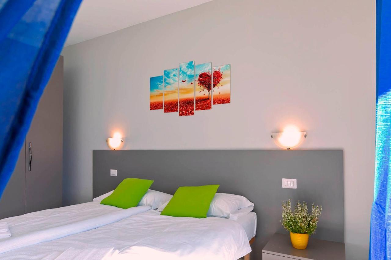 La Collinetta Apartments Vercana Eksteriør bilde