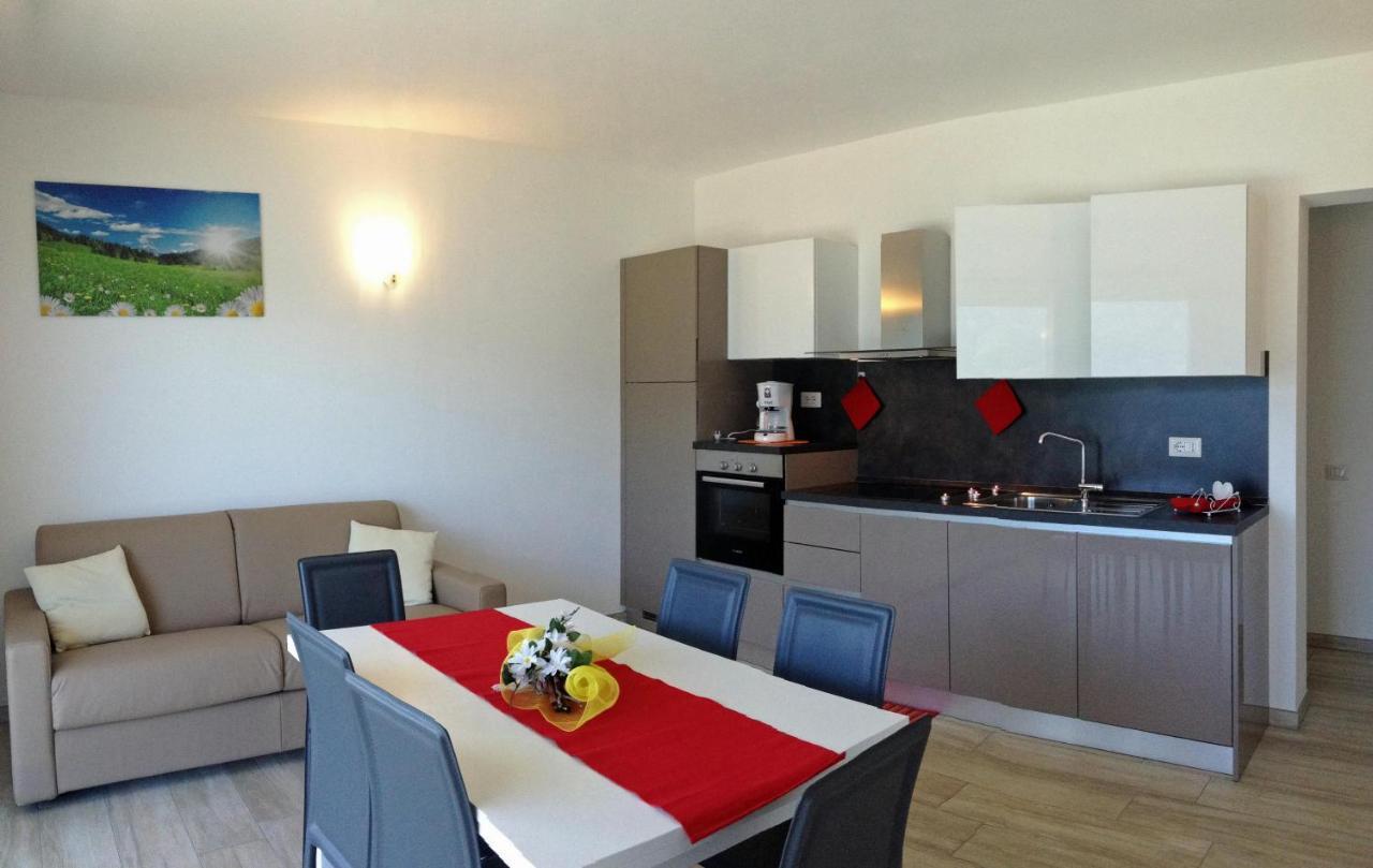 La Collinetta Apartments Vercana Eksteriør bilde